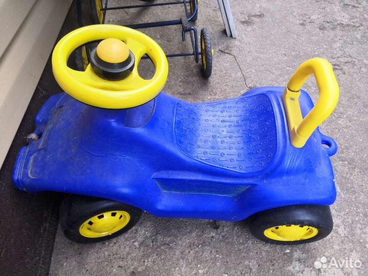 Машинка каталка толокар