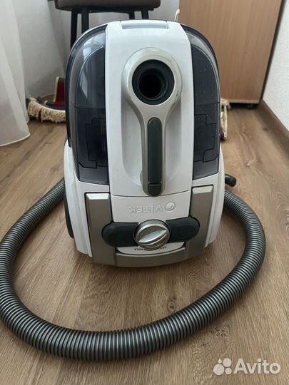 Пылесос Vitek