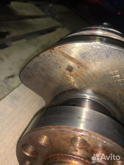 Коленвал Mercedes w221 5.5 M273