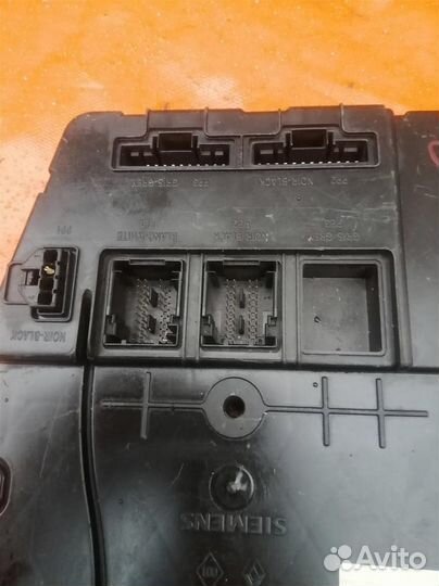 Блок предохранителей Renault Megane II (2002-2009)