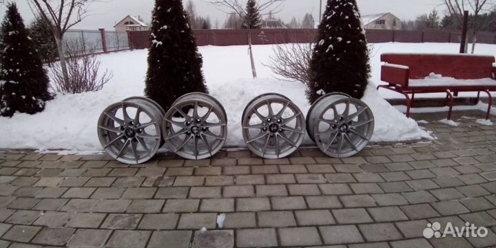 Литые диски r 18 на BMW Б/У