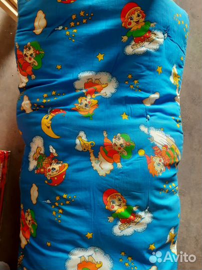 Матрасик детский,ватный.б/у