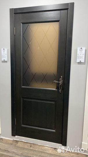 Двери межкомнатные из массива