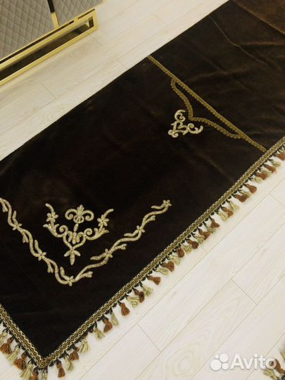 Старинные шторы