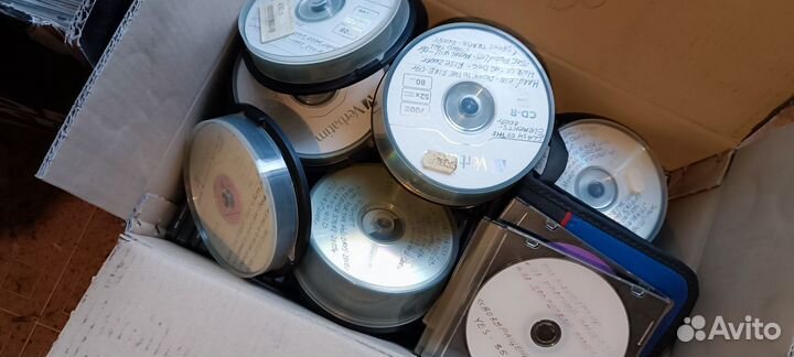 Коллекция дисков рок-музыки