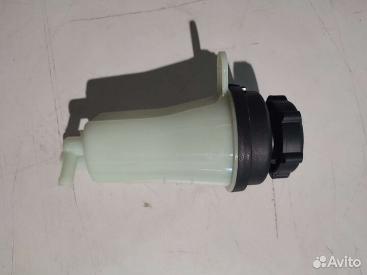 Бачок гур Форд Фокус 2. 05-11 г.в