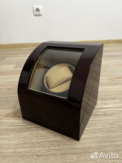 Шкатулка для часов с автоподзаводом d.red-22