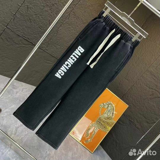 Спортивные штаны balenciaga