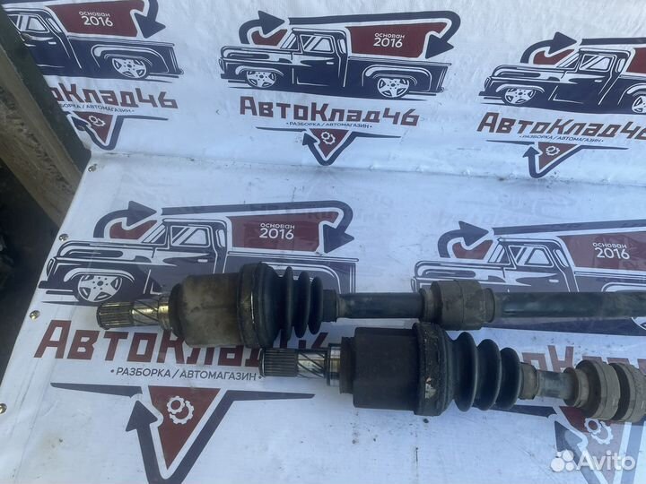 Приводной вал для Ниссан Тиида с11 1.6 МКПП