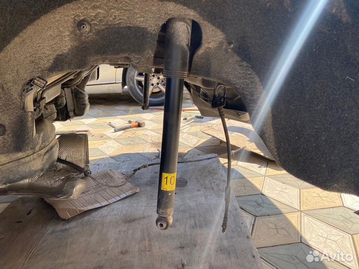 Амортизаторы на Mercedes W212 (E-Сlass)