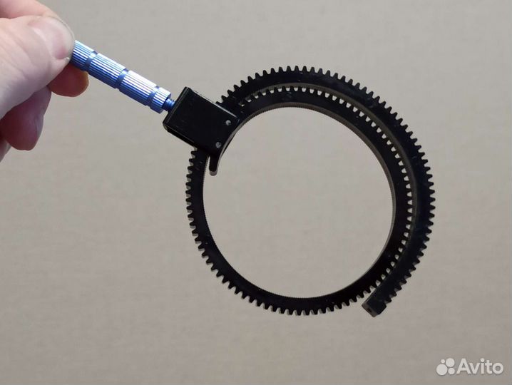 Плавная регулировка резкости и диафрагмы объектива