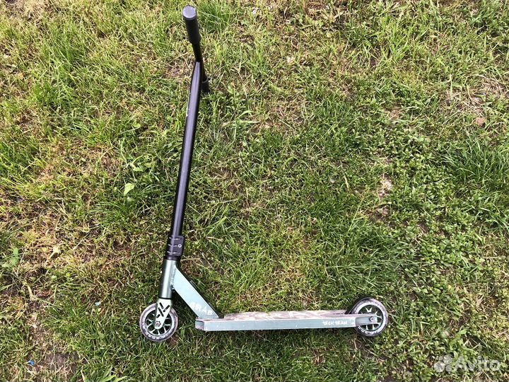 Трюковой самокат grab