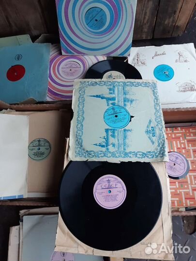 Патефонные пластинки - 100 шт