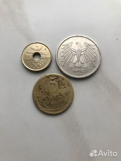 Продам старые монеты