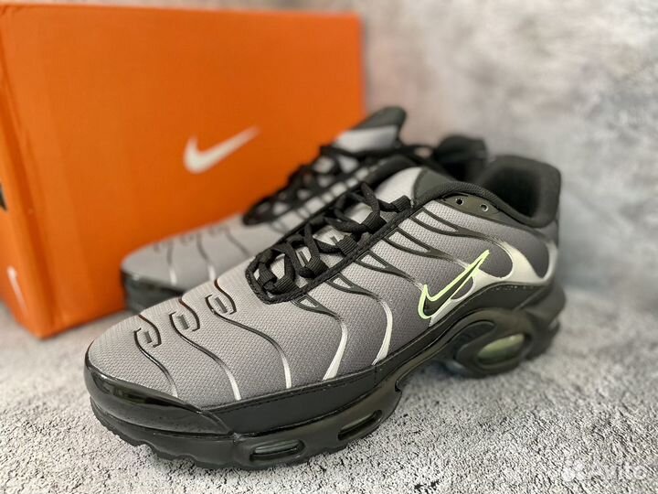 Кроссовки мужские Nike air max Tn plus 44 размер