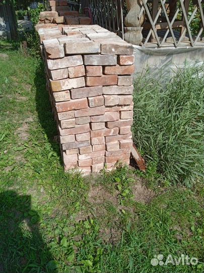 Кирпич красный