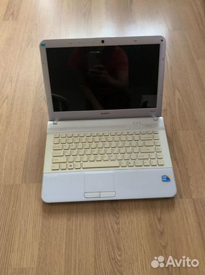 Sony vaio серия vpcea3S1R ноутбук