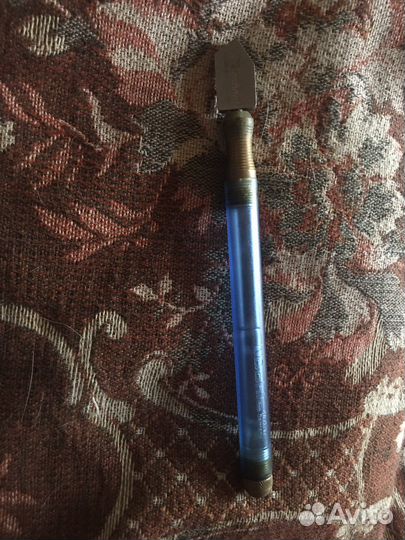 Стеклорез немецкий