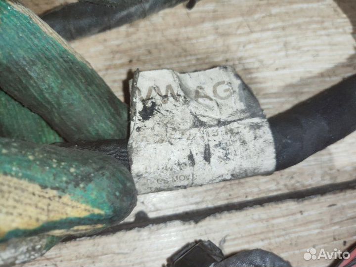 Проводка двигателя Volkswagen Golf 5 BUD 1.4 2007