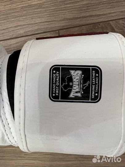 Боксерские перчатки twins 16 oz