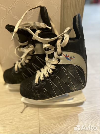 Коньки хоккейные