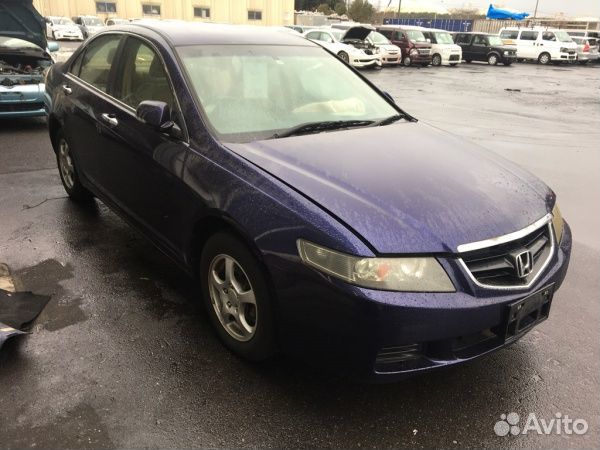 Стекло двери переднее правое Honda Accord CL7 K20A