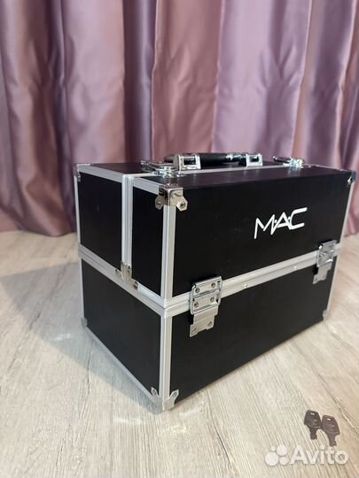 Бьюти кейс для визажиста