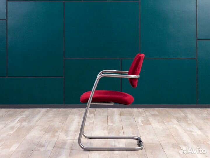 Кресло для конференц зала