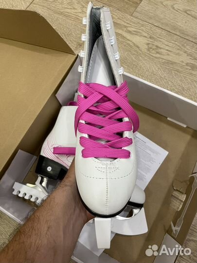 Коньки фигурные