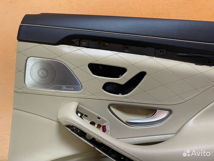 Обшивка задней правой двери Mercedes W222