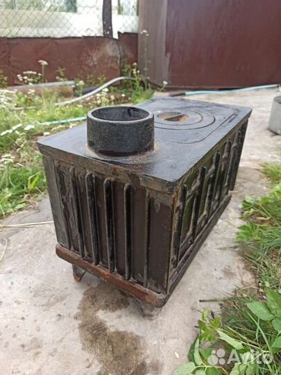 Чугунная дачная печь-буржуйка