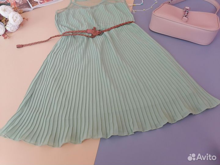 Летнее платье Stradivarius 40-42