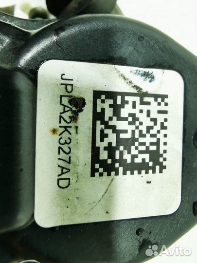 Суппорт тормозной задний правый Land Rover