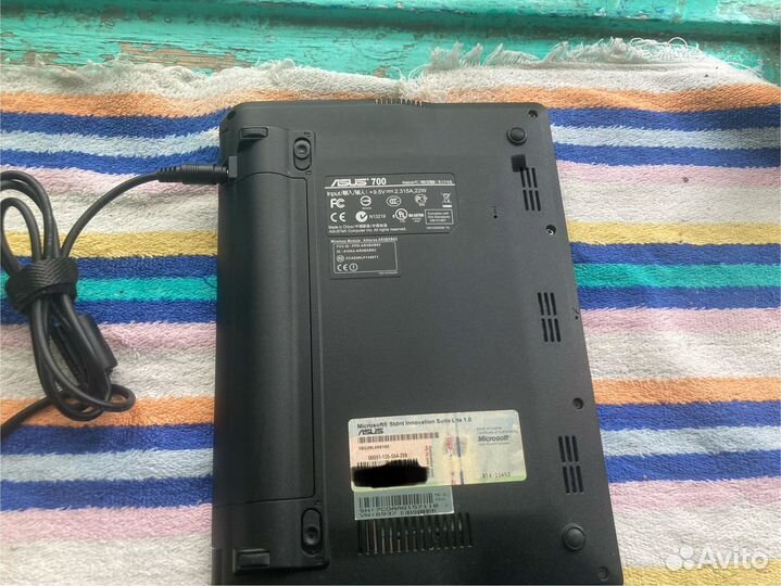 Нетбук asus eee pc 700