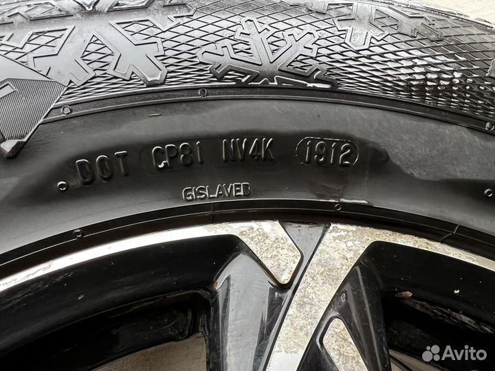 Колеса 235 65 r17 зимние 114.3