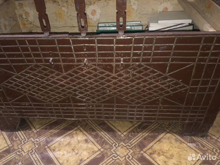 Сундук старинный, в отличном состоянии