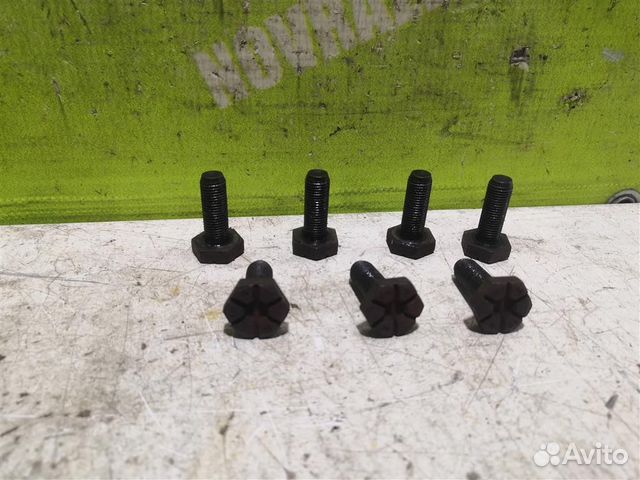 Болт маховика Рено Клио 2 Симбол