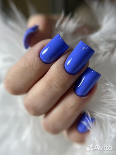 Модель к действующему мастеру маникюра