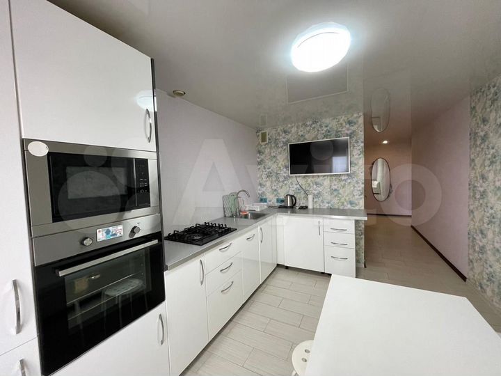 2-к. квартира, 56 м², 6/9 эт.