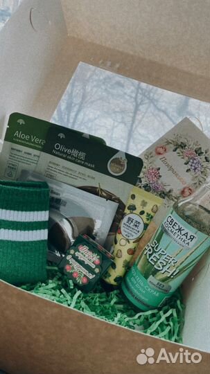 Подарок на праздник, подарочные боксы коробочки