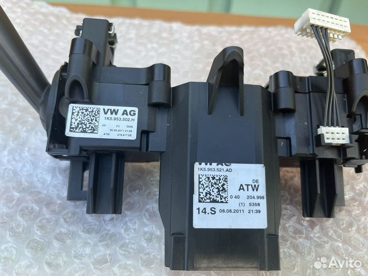 Переключатель подрулевой VAG 1K953521AD Octavia A5