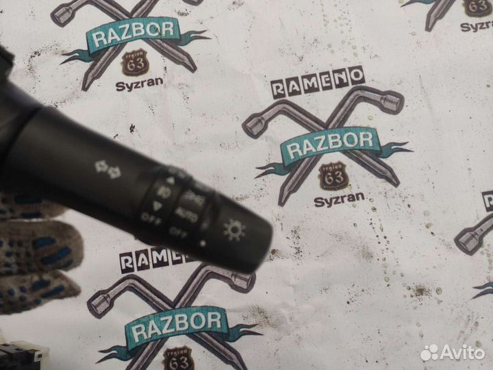 Переключатель света правый руль Mitsubishi Outland