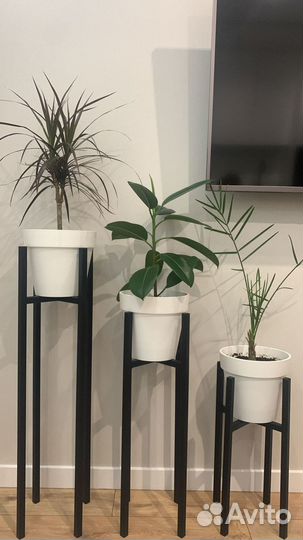 Подставка для цветов напольная металлическая