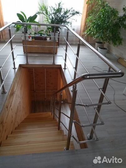 Перила на лестницу