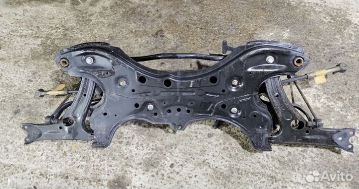 Балка передняя под двигатель toyota avensis azt250