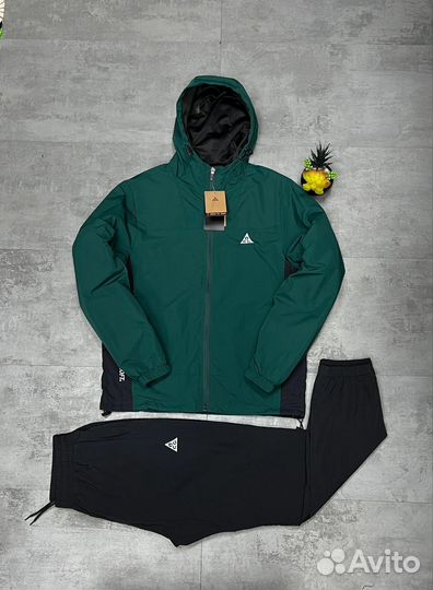 Спортивный костюм Nike acg