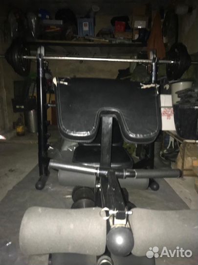 Скамья для жима со стойками и штангой бу