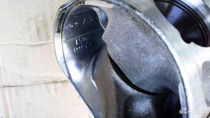 Поршень с шатуном Audi A6 C5 2.5 TDI AKN