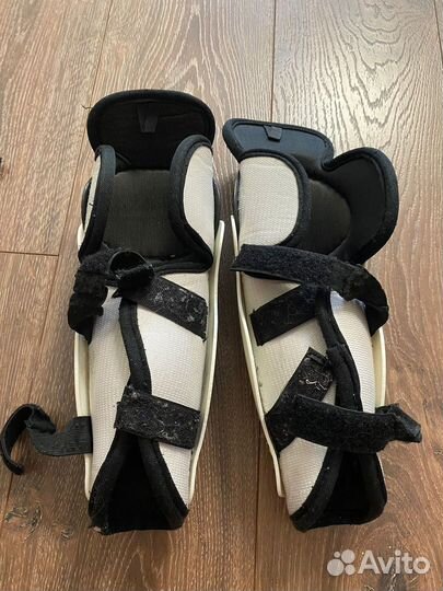 Наколенники в хорошем сострянии, 10** R, 25 cm