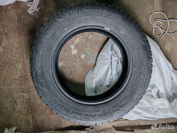 Roadstone Winguard 225/65 R17